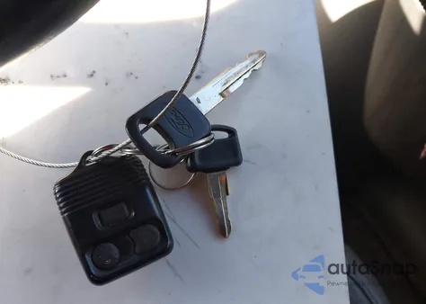 2006 Ford E-350 Super Duty Commercial/Recreational из США, поврежденный, VIN 1FTSE34LX6DA67318